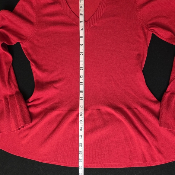 Fever Womens Red Sweater Medium  V-Neck Peplum Bold Red - Picture 9 of 10